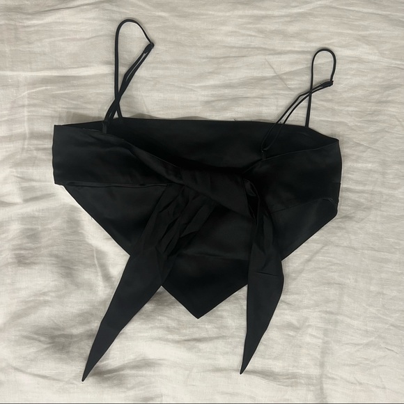 Danielle Bernstein Black Bandana Tie Top - Picture 2 of 3